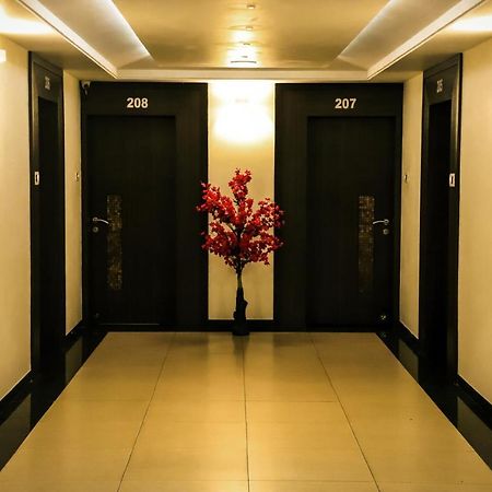 Hotel Kirti Jamnagar Ngoại thất bức ảnh